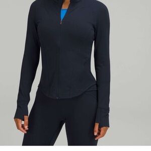 LuluLemon. Instill Jacket. Size 8,TRNV